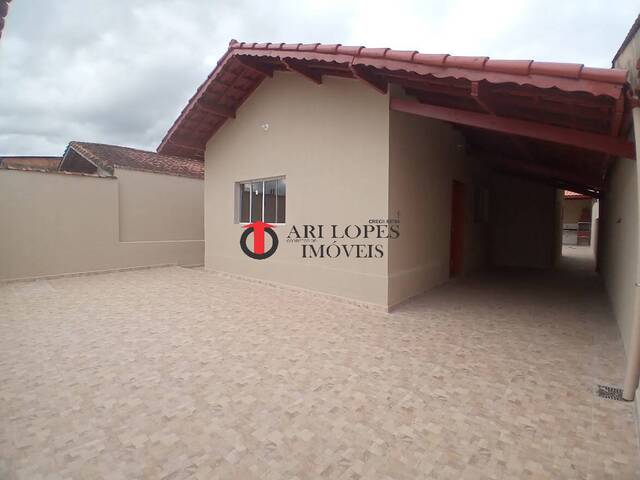 #426 - Casa para Venda em Mongaguá - SP