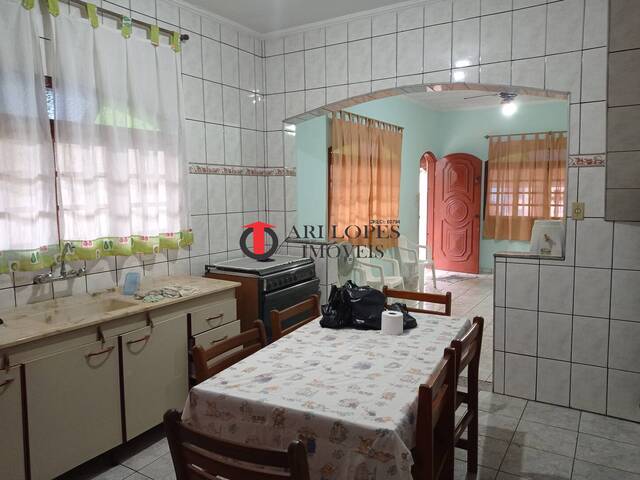 Sobrado para Venda em Mongaguá - 4