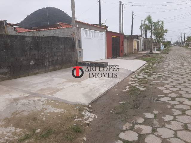 #926 - Casa para Venda em Mongaguá - SP