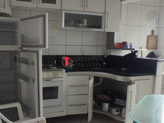 Apartamento para Venda em Mongaguá - 4