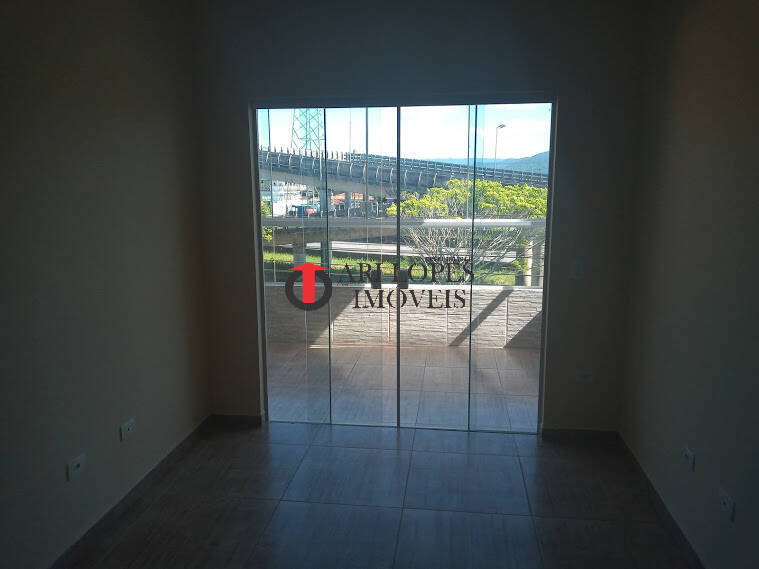 Apartamento para alugar com 2 quartos, 65m² - Foto 9