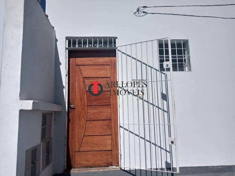Apartamento para alugar com 2 quartos, 65m² - Foto 3