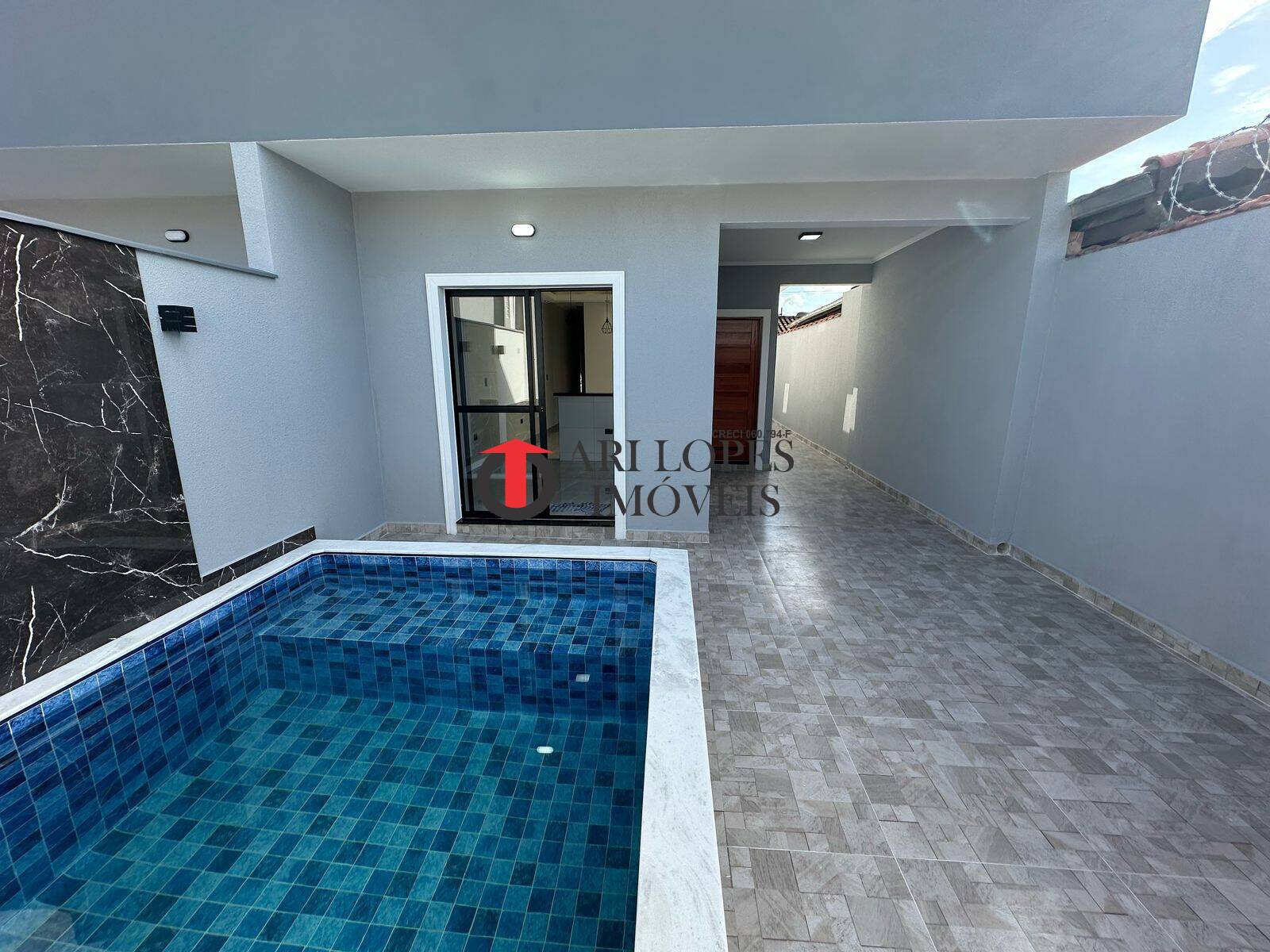 Casa, 2 quartos, 68 m² - Foto 1