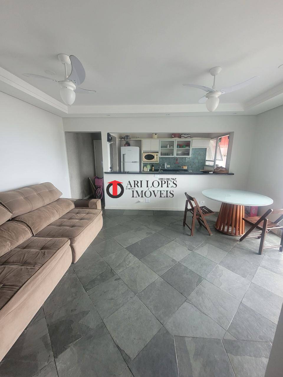 Apartamento para alugar com 2 quartos, 85m² - Foto 4