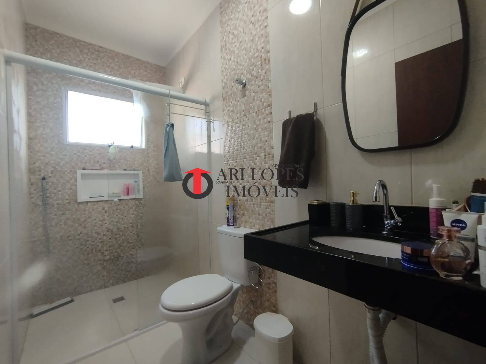 Casa à venda e aluguel com 3 quartos, 105m² - Foto 16