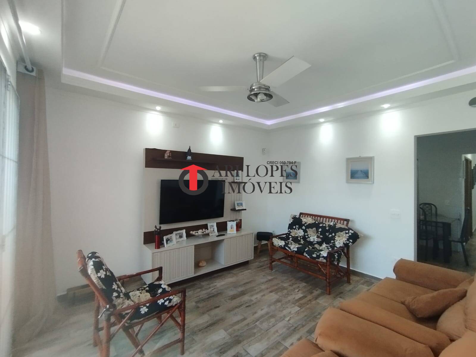 Casa à venda e aluguel com 3 quartos, 105m² - Foto 7